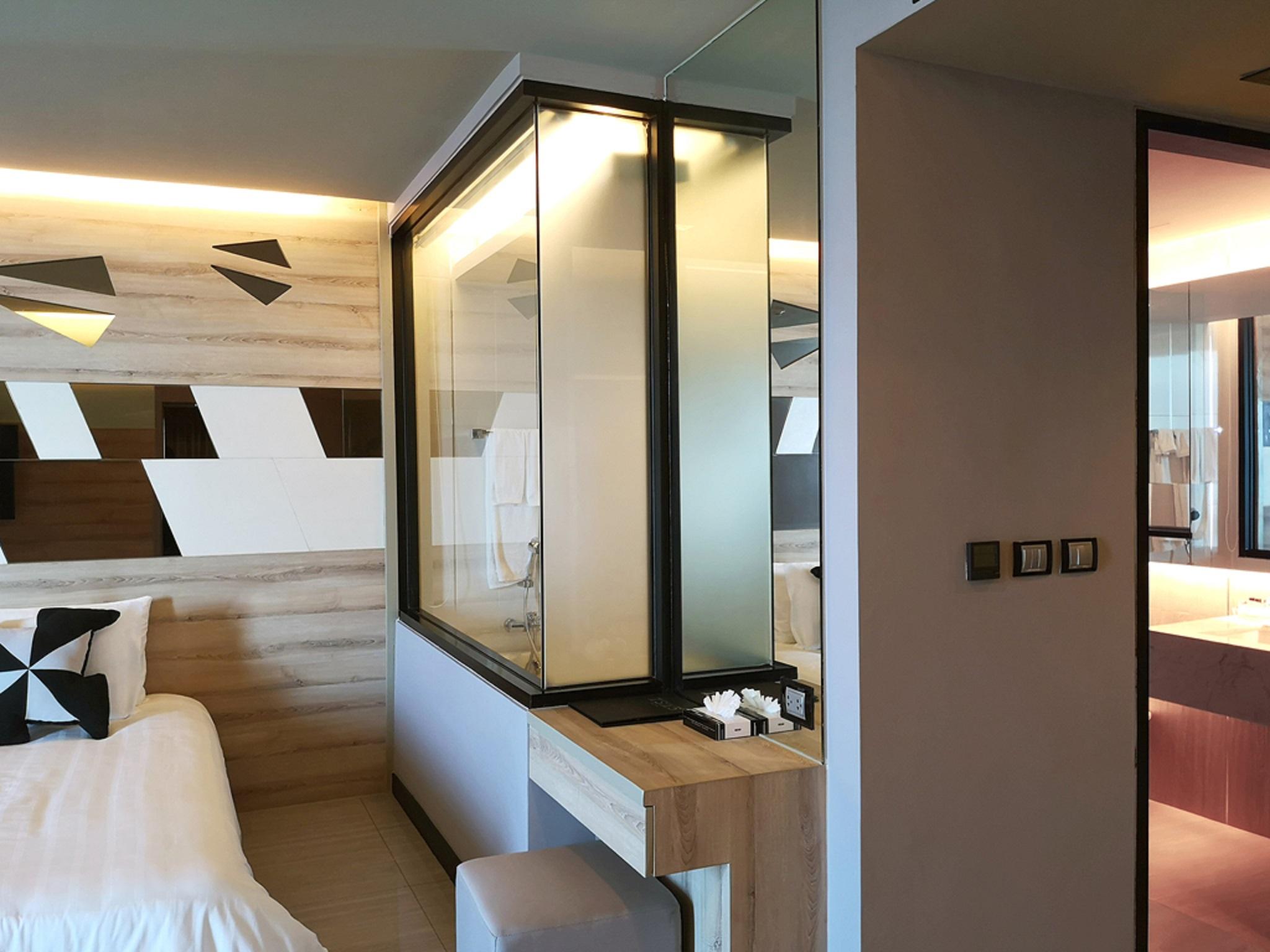 Tsix5 Phenomenal Hotel Pattaya Exterior foto
