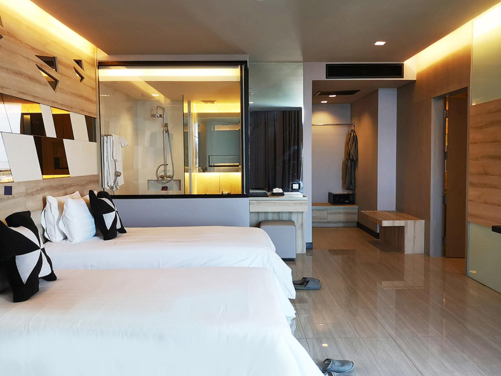 Tsix5 Phenomenal Hotel Pattaya Exterior foto