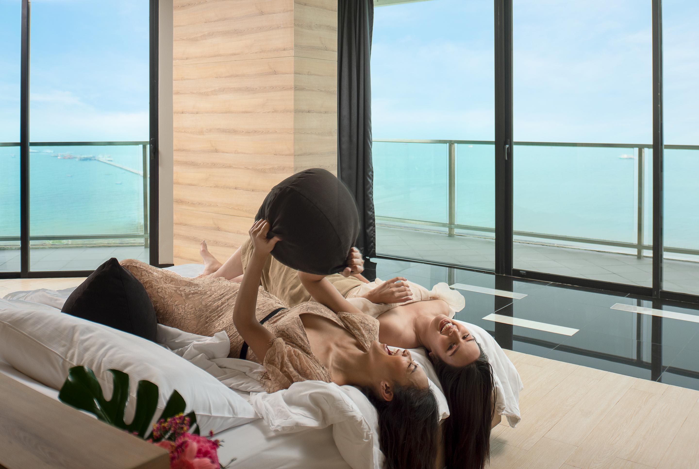 Tsix5 Phenomenal Hotel Pattaya Exterior foto